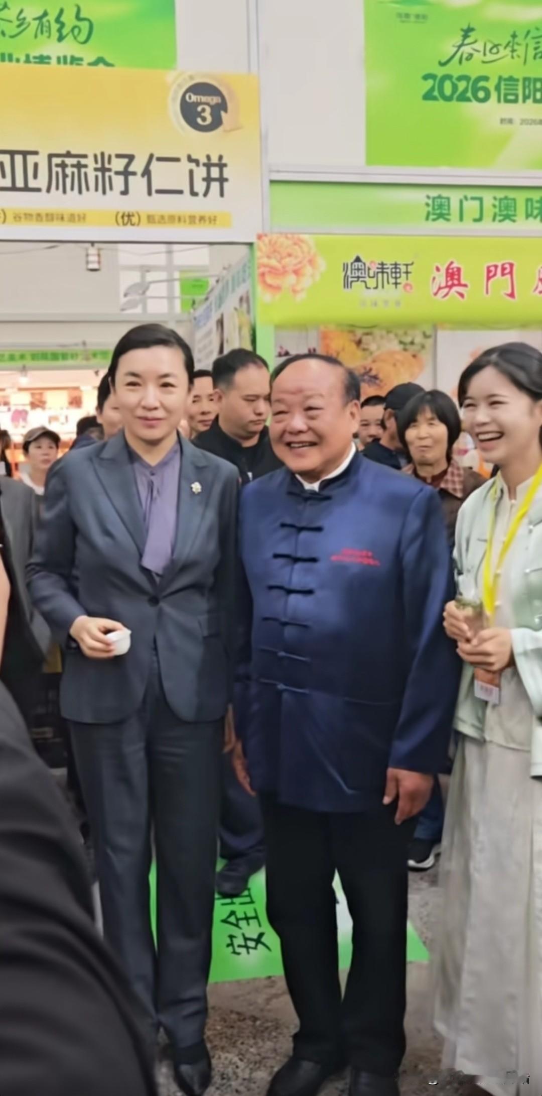 信阳书记张宏伟，这位女汉子真的是山东梁山人的骄傲。她出身于农民家庭，1990