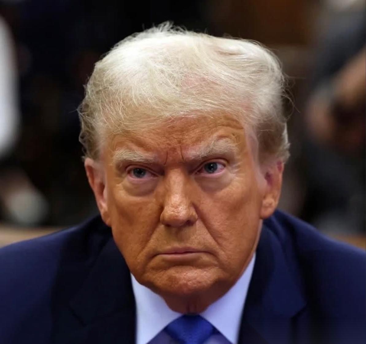 你能想象吗？一个大国的总统，在凌晨时分不睡觉，不去处理国家大事，而是因为一本还没