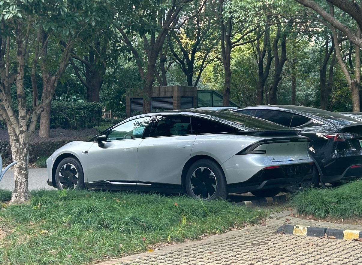 提车快8个月，里程表已经快要逼近2万公里了。很多朋友都问我到底值不值得买？先说结
