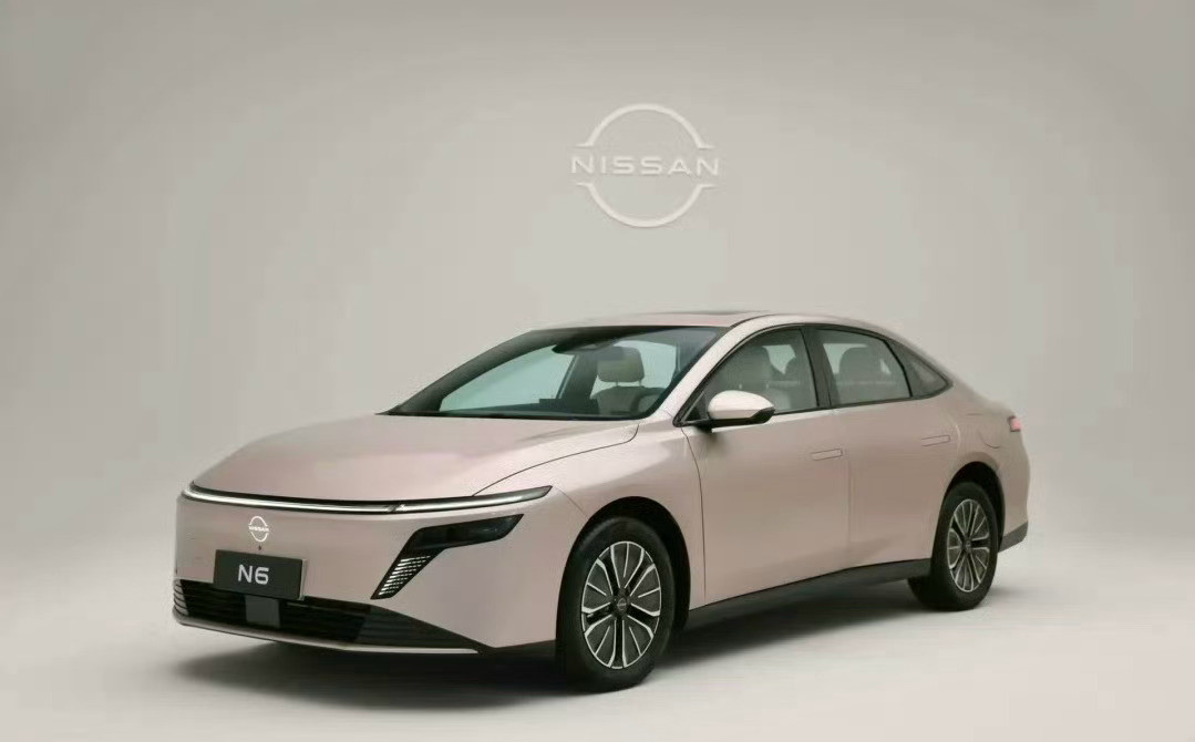 东风日产终于找到自己舒适区了！继N7大卖之后、插混版日产N7来了，B级车尺寸C级