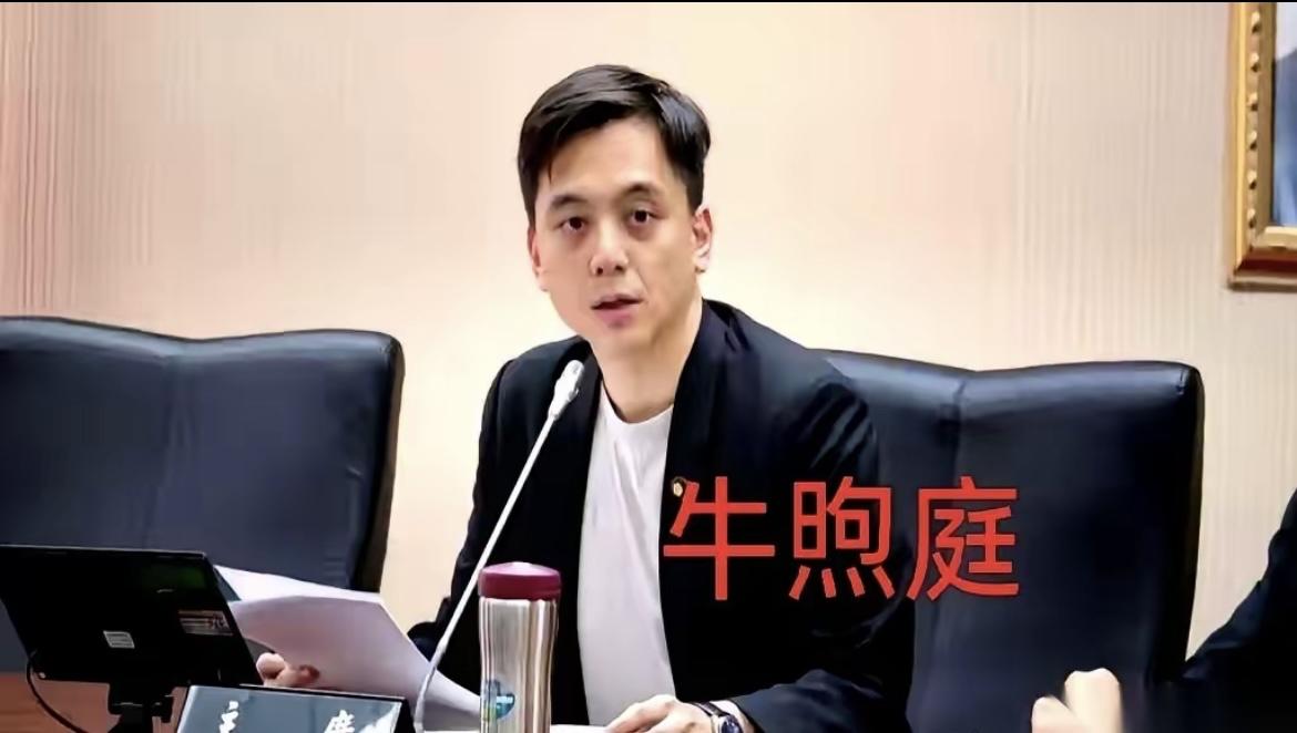 蓝营这步棋，有点意思了啊。35岁，曾经因为不服规矩被党里开除，自己出去单干还选