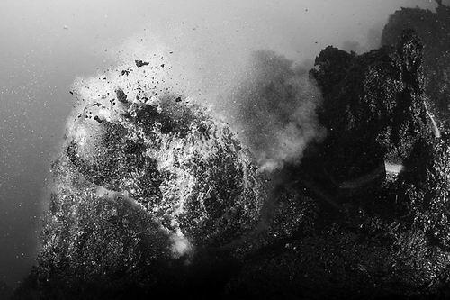 地球物理学家首次实现海底裂缝扩张过程的原位实时观测。研究团队在印度洋总长100公