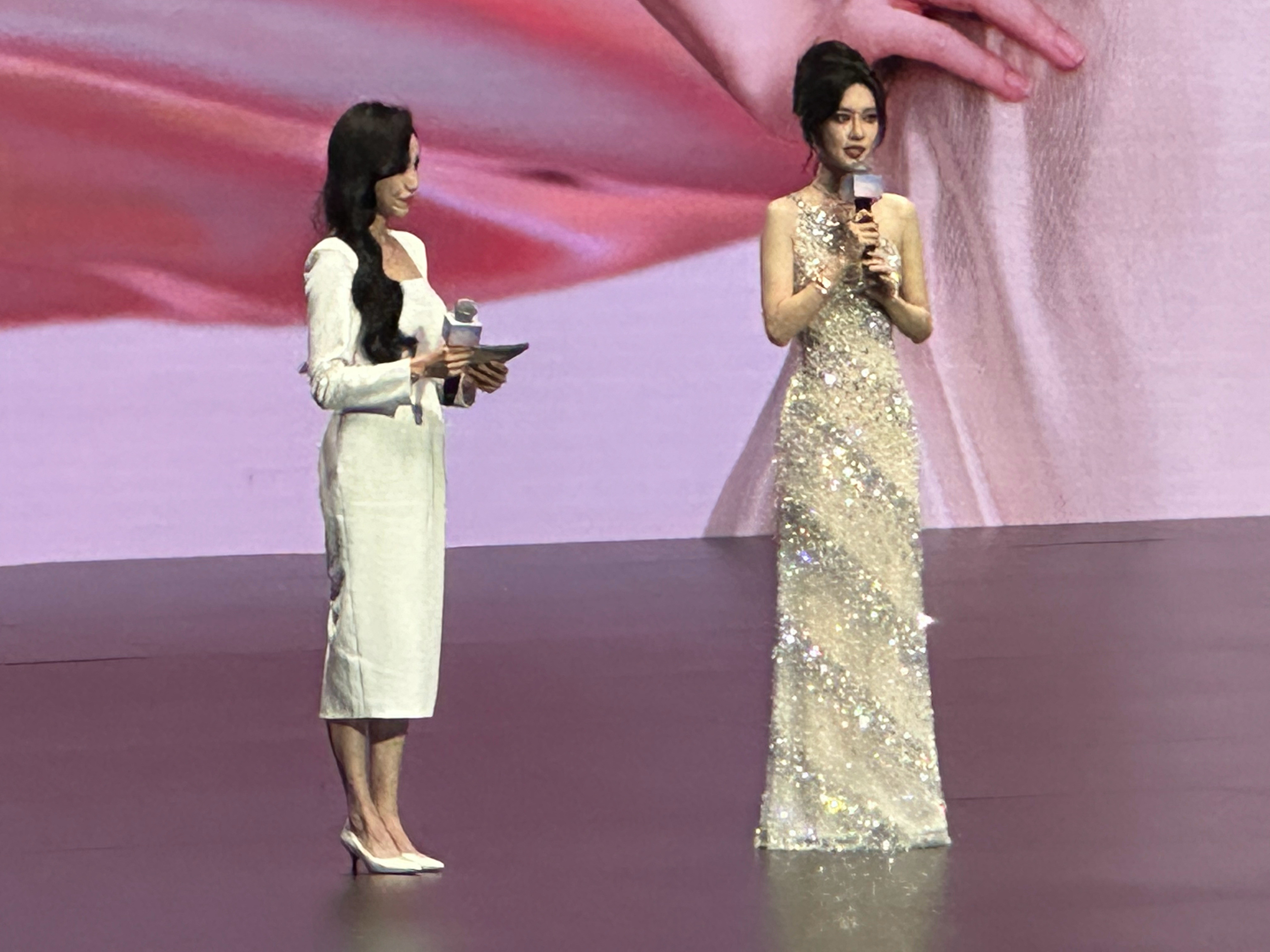 孟子义今天这套裙子好闪亮，人看起来更美了[比心]缤果s上市​​​