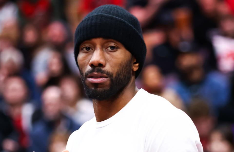 小卡到底是啥情况？身体这么脆，还是NBA职业球员吗？这才打了几场好球呀，就又受伤