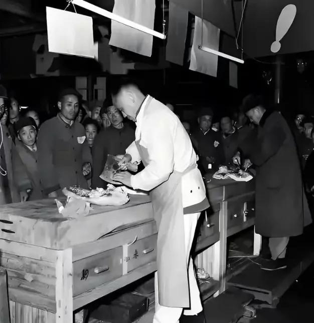 在朝鲜，买猪肉就像一场“生存博弈”！肥肉是抢手货，排骨却常被冷落！为啥？说白了，