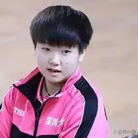 孙颖莎对于深圳大学队意义非凡，堪称球队的灵魂人物。她从16岁就开始效力深圳大学队