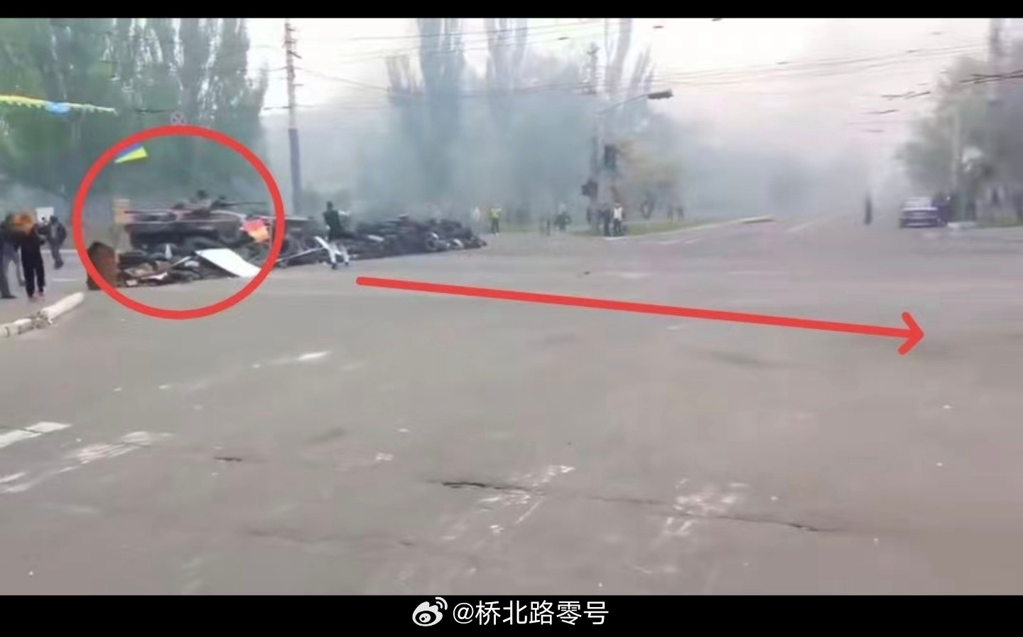 2014年马里乌波尔，约260人乌军被包围。乌克兰新任总司令德拉帕特就是他开着一