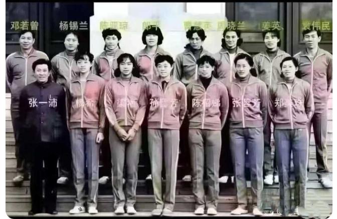 最让国人引以为傲的、最辉煌时代的中国女排队员们，她们在哪里？她们中很