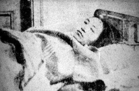 1936年，哈尔滨警务厅档案室，一份法医报告把人吓得手一抖：乳头焦黑开裂，括约肌