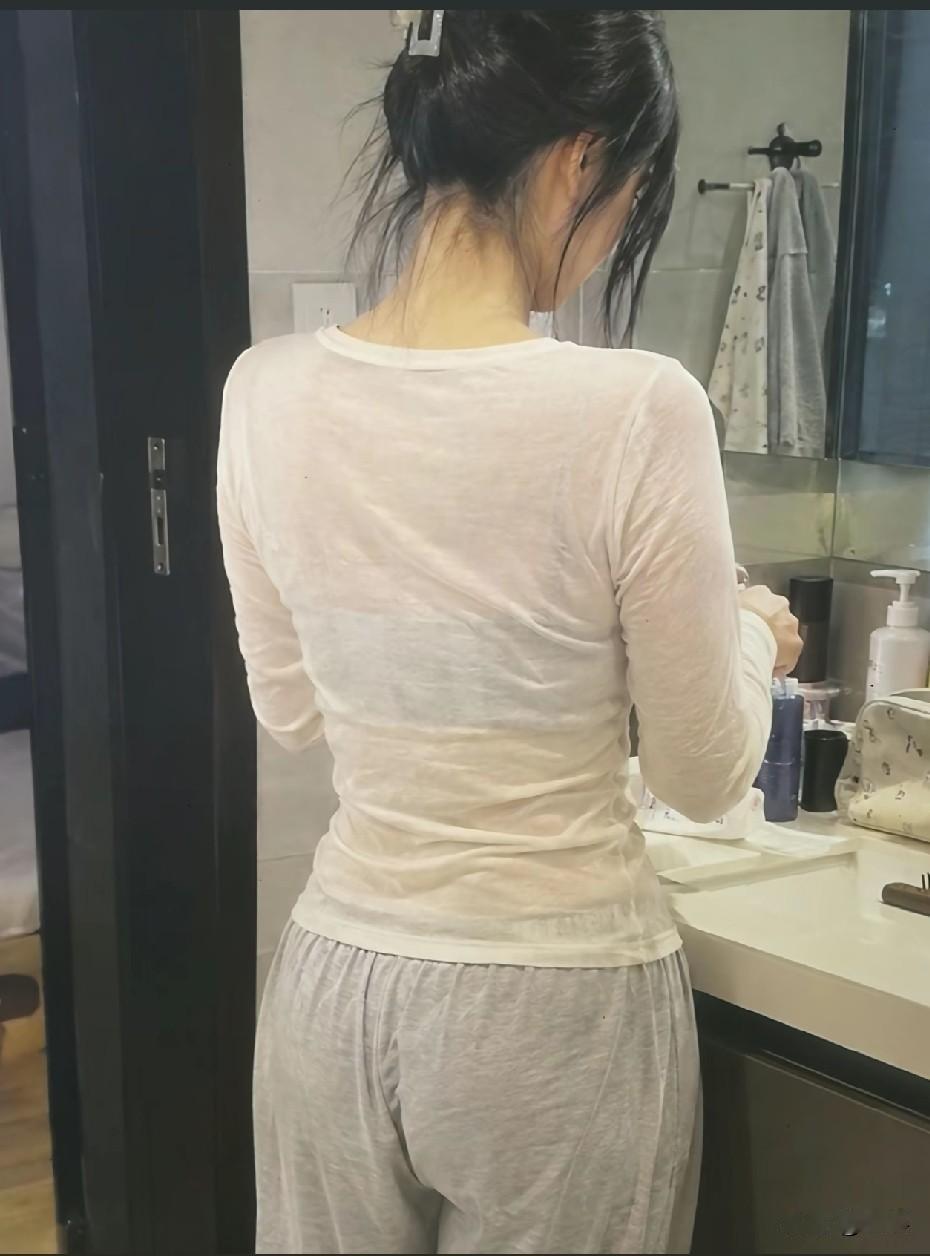 这身材，脸不脸的无所谓了