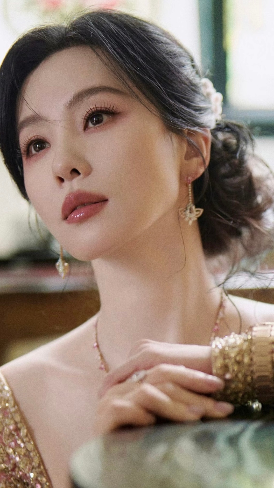 刘诗诗把儿子步步扛上车原来化妆的尽头是极简，谁懂刘诗诗的淡妆就是我想要的出妆效