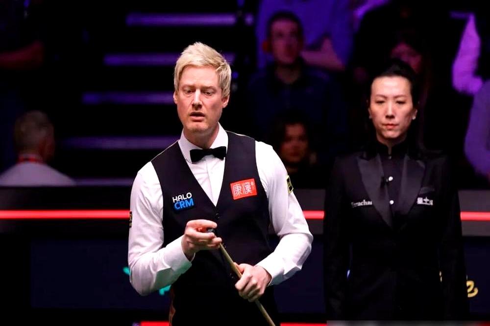 球还没打，罗伯逊的炮口就先对准了奥沙利文。他在BBC采访时直接喊话，要求