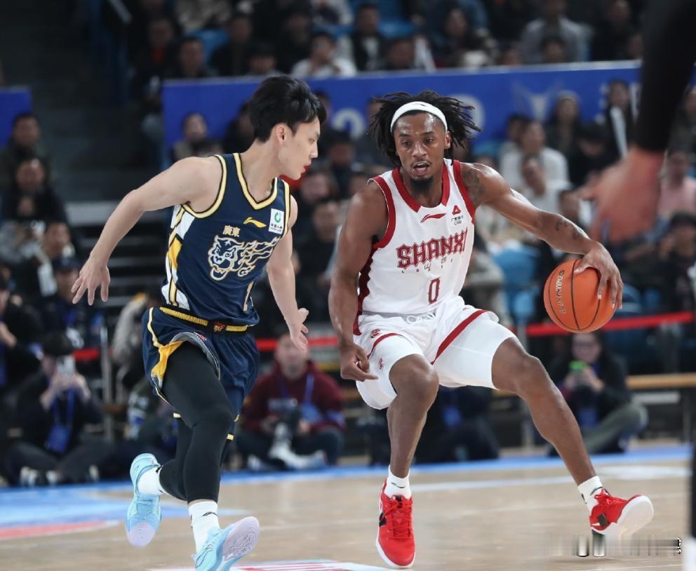 现役CBA最全面的后卫全场贡献18分8次助攻，为什么没有入选国家队？CBA俱