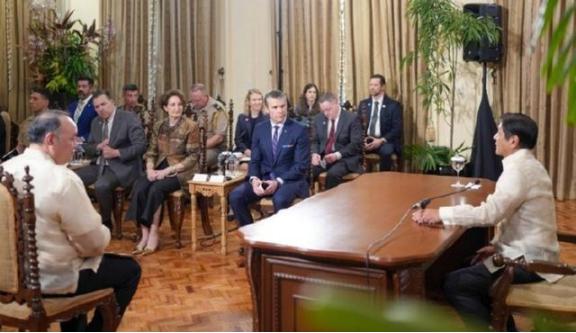 下一个乌克兰来了？美防长叫嚣：中国敢对菲律宾动手，美国就下场 2025年3月