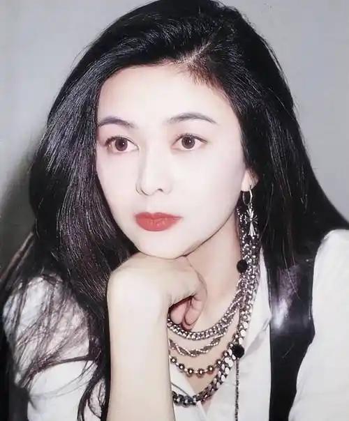 “我这辈子什么男人都试过，有女朋友的男人我试过，有家室的男人我试过，单身的男人我