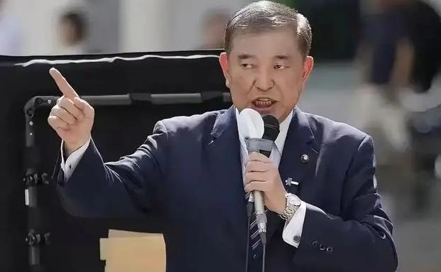 有媒体报道，石破茂在回答记者提问时表示，中国和日本或许终将会有一战，“当年明知国