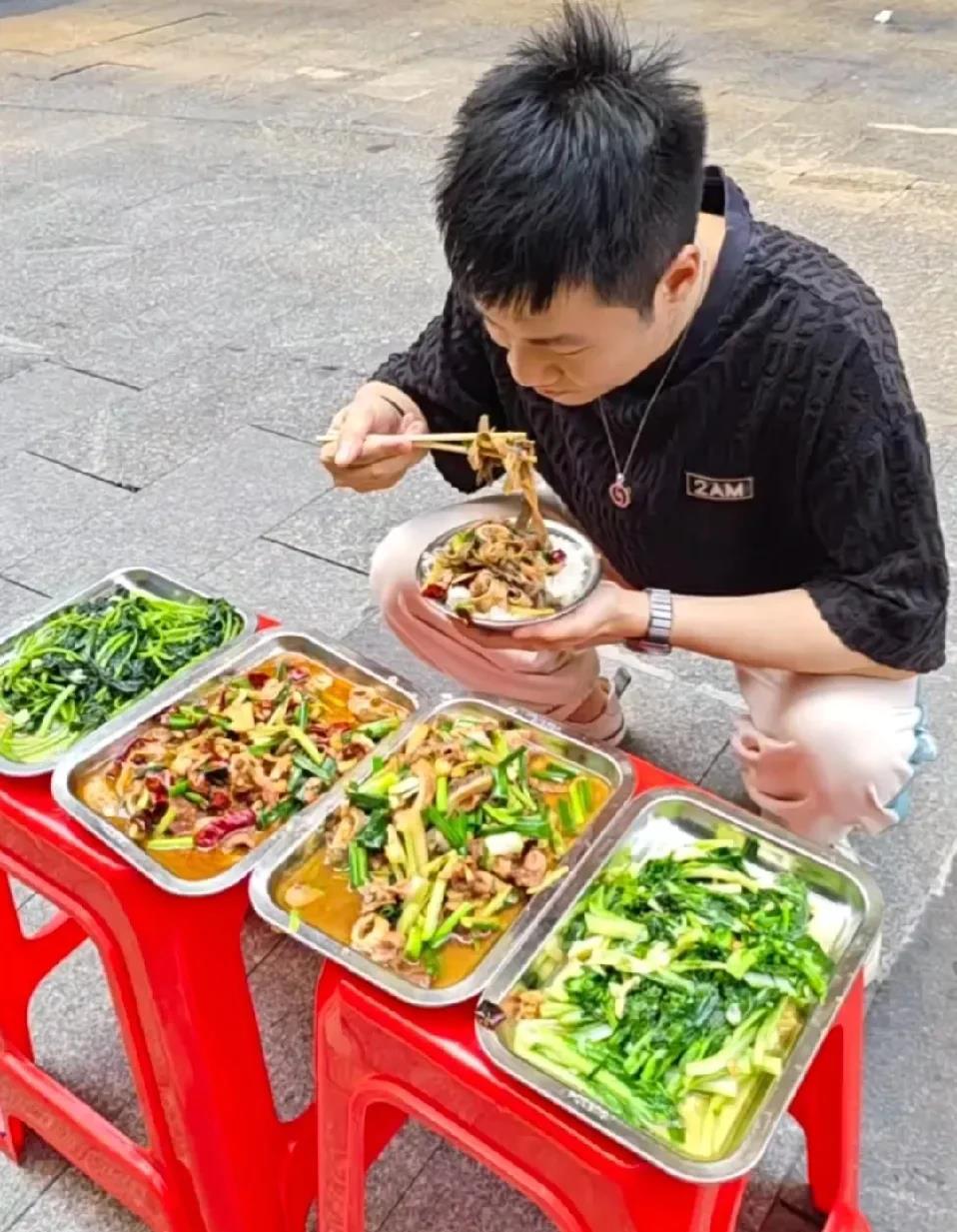 听说这样吃饭最香，三碗打底