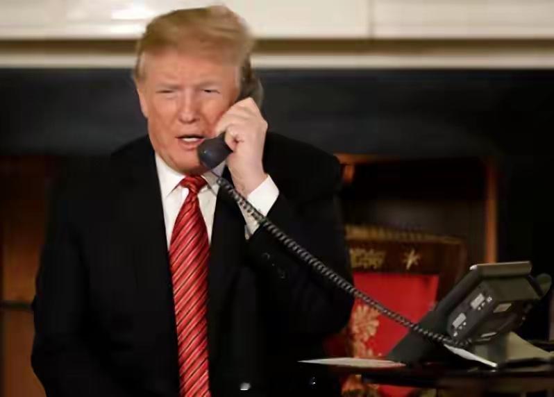 通完后，日本方面心里似乎很”不安“，连忙询问中方：通话是谁发起的？当得知是特朗普