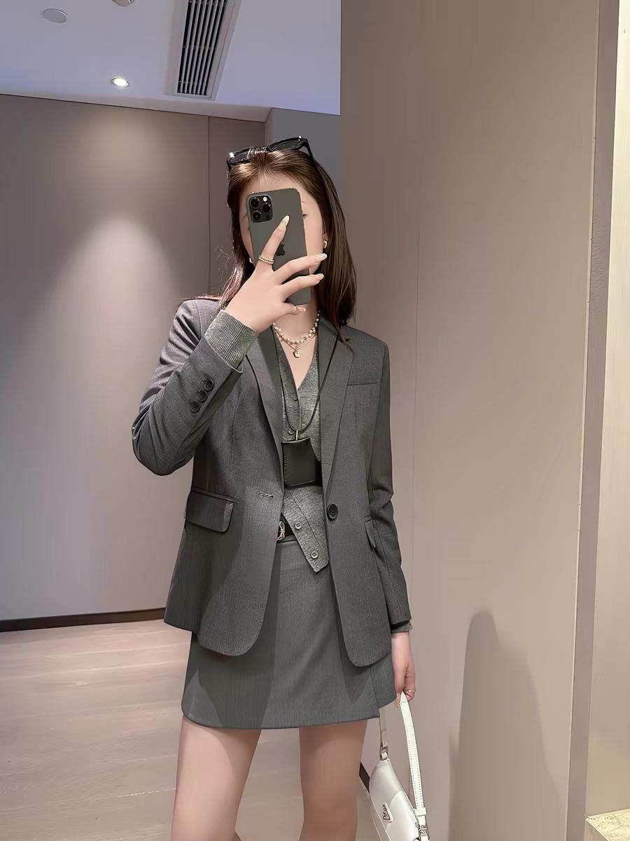 韩版职业装体现的另一种美感！