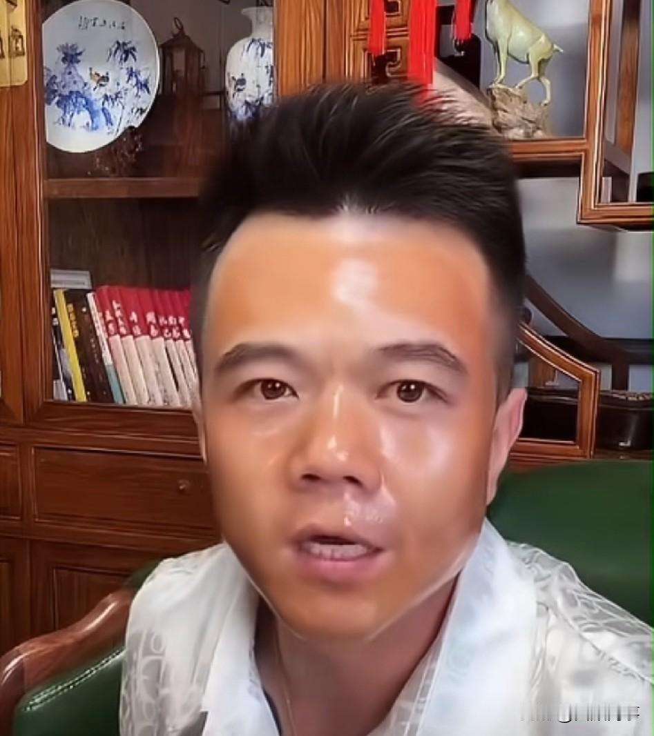 驴家小胖预测，小冠军电商之路没有巴扎嘿的震慑，会很难很坎坷！