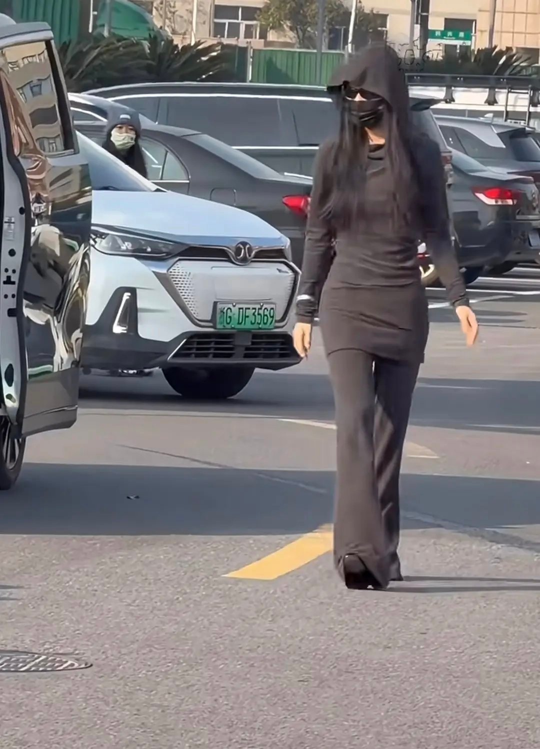 虞书欣的衣柜一直是个谜