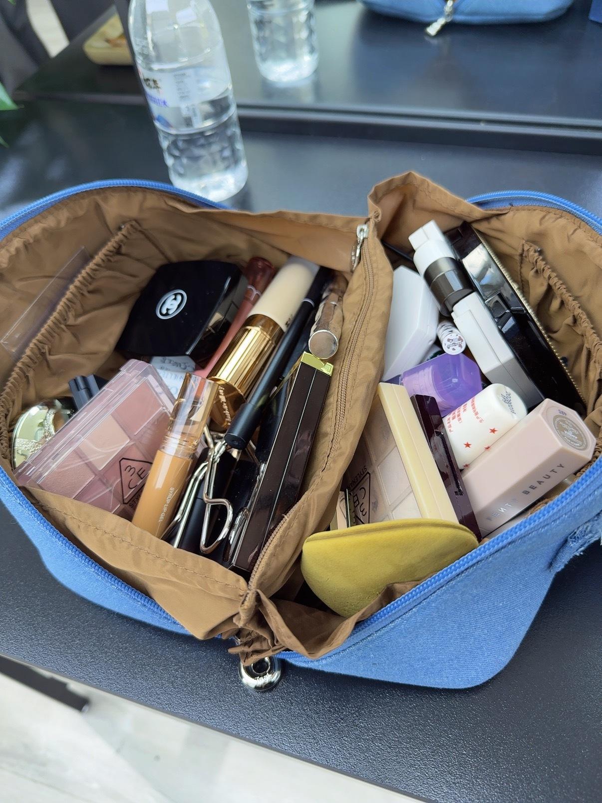 又来上化妆课了！！卷妹的日常