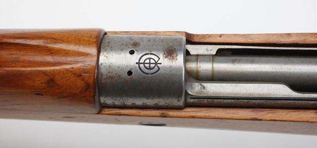 沈阳产辽十三式步枪是多国混血。辽十三式步枪口径为7.92毫米，相比三八式的