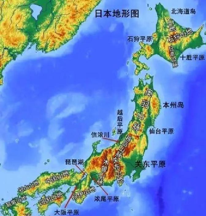果不其然。俄罗斯突然宣布了在北方四岛进一步扩大军事设施。择捉、国后、