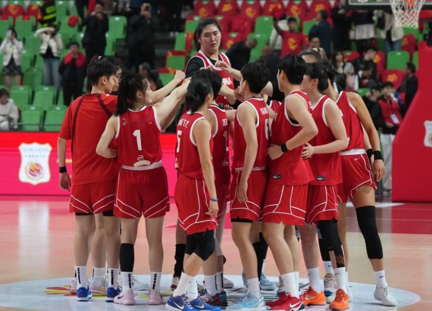 71-72，中国女篮1分惜败西班牙，赛后收获三个好消息，锻炼价值大欧洲热身赛，