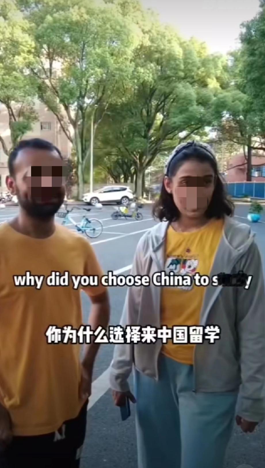 这两个留学生又火了，闹出天大的笑话。网传最近有两个留学生被街头采访，又火了。起