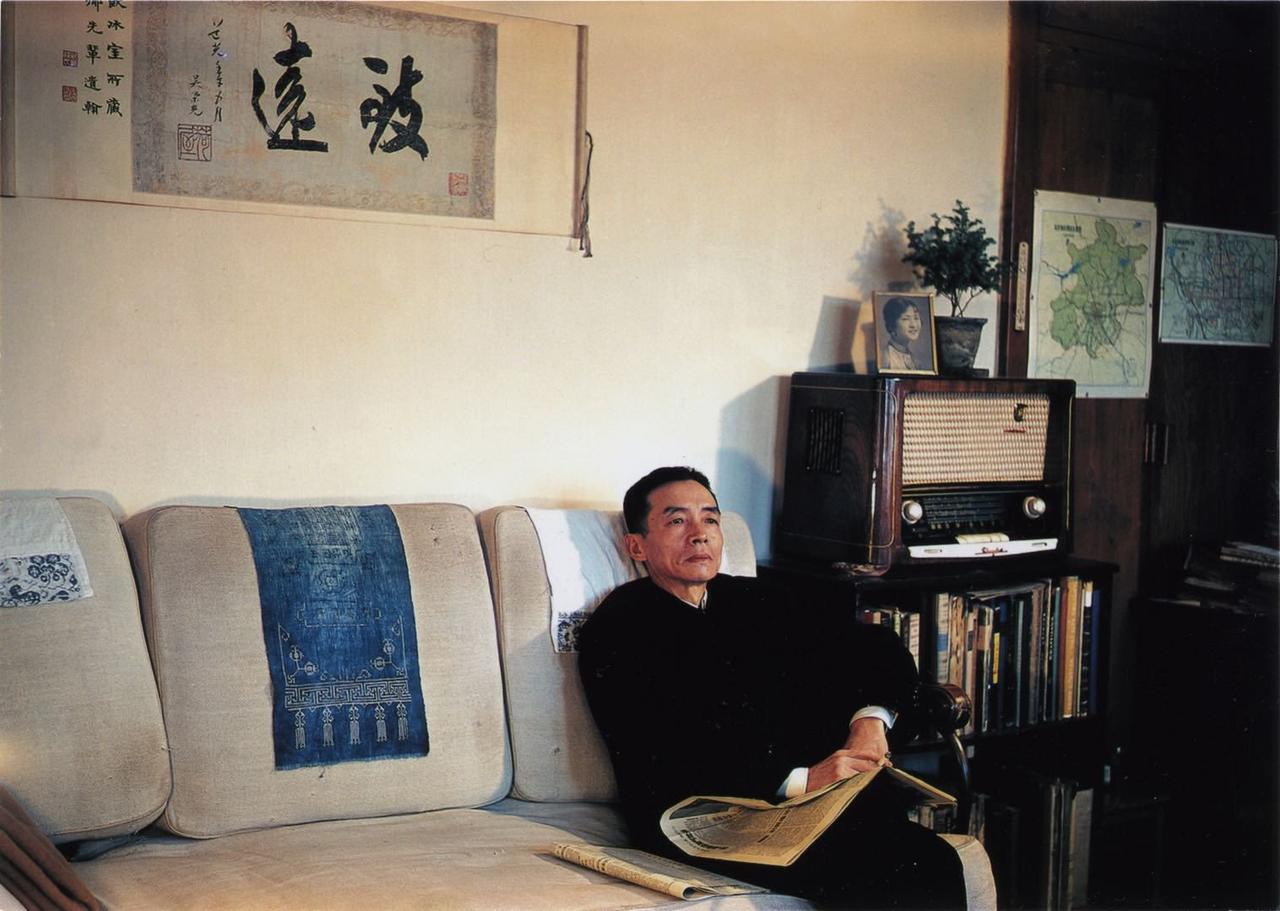 1962年，梁思成在北京家中，此时林徽因已经去世7年但可以看到，梁思成把林徽因