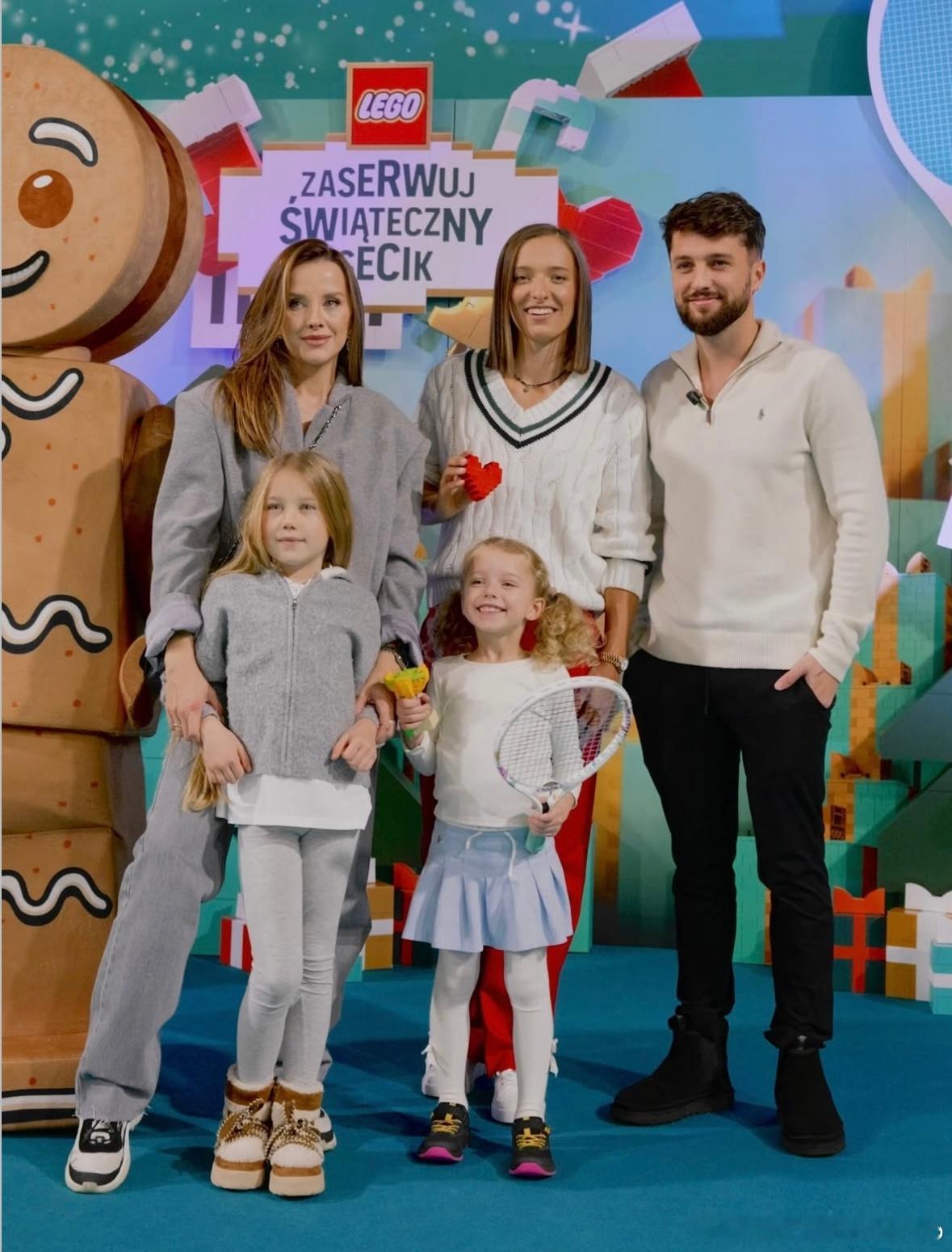 斯瓦泰克x乐高！Iga在波兰和Lego一起完成的线下见面活动，非常喜庆的氛围！I