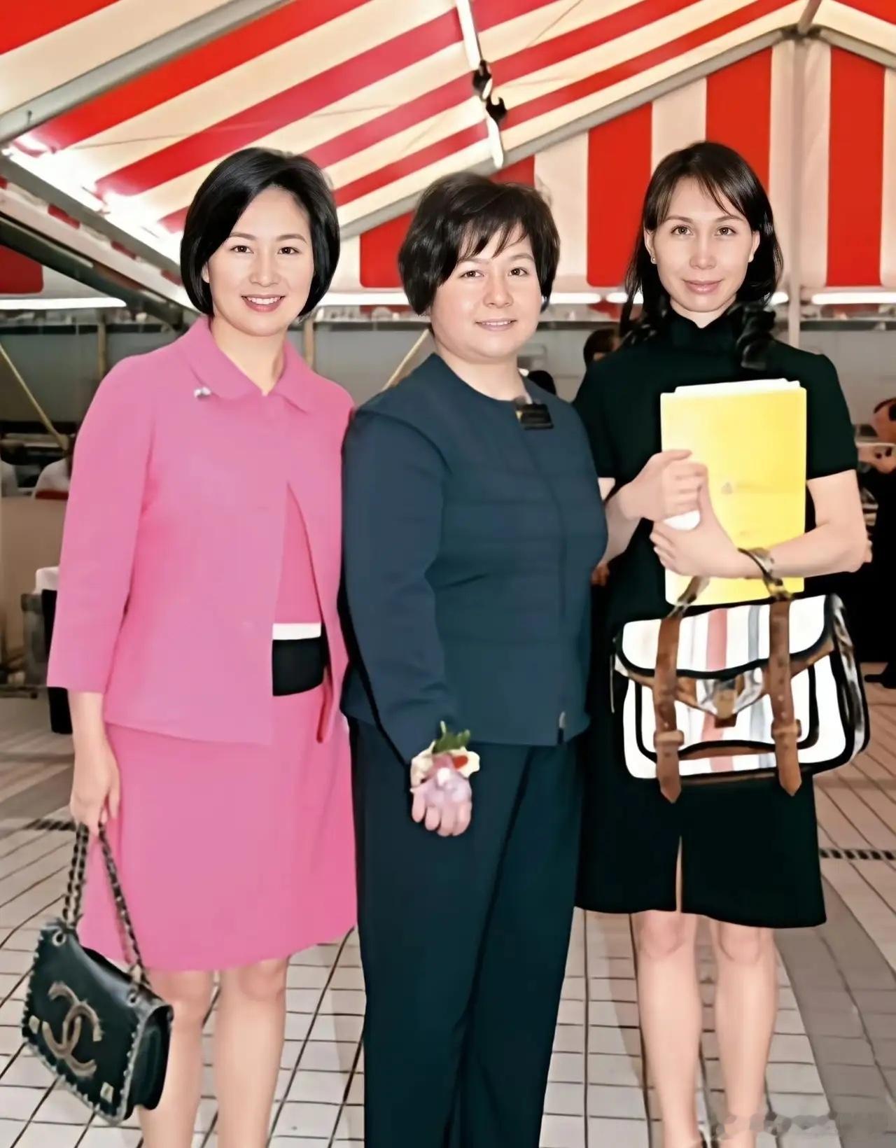 赌王二房千金何超蕸去世，享年60岁！她在二房兄弟姐妹中，存在感不高，但其实她蛮厉