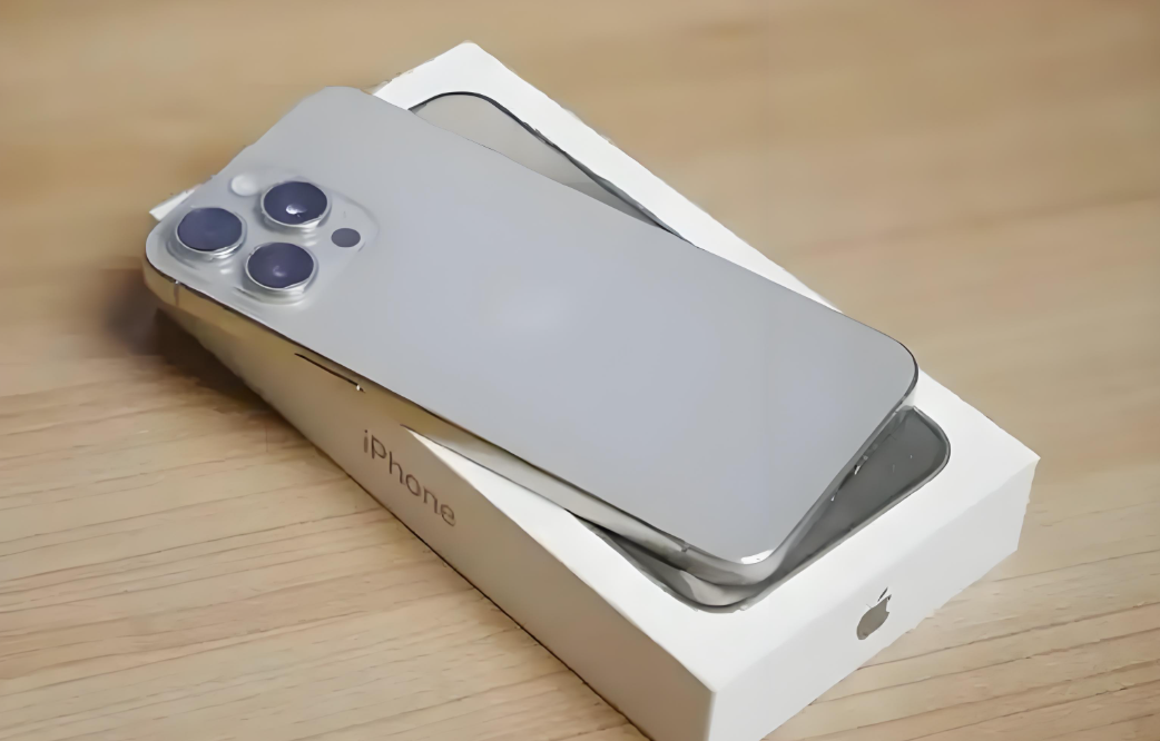 苹果突然发动价格战，iPhone16Pro只要5499，这让国产高端机还怎么卖啊