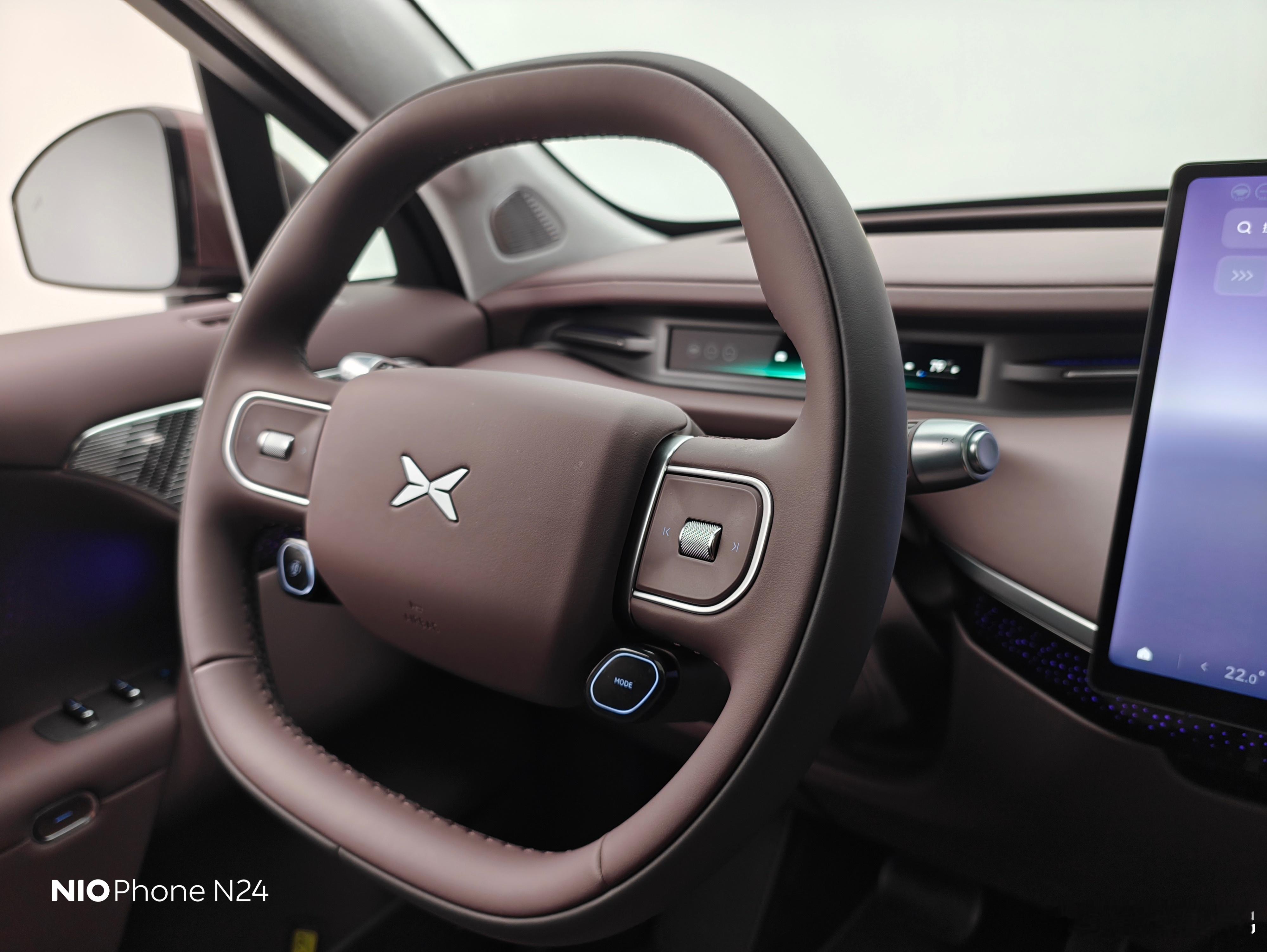 小鹏GX凭借目前的产品力，如果今晚发布会把属于新登的故事讲好，价格定的够激进，仅