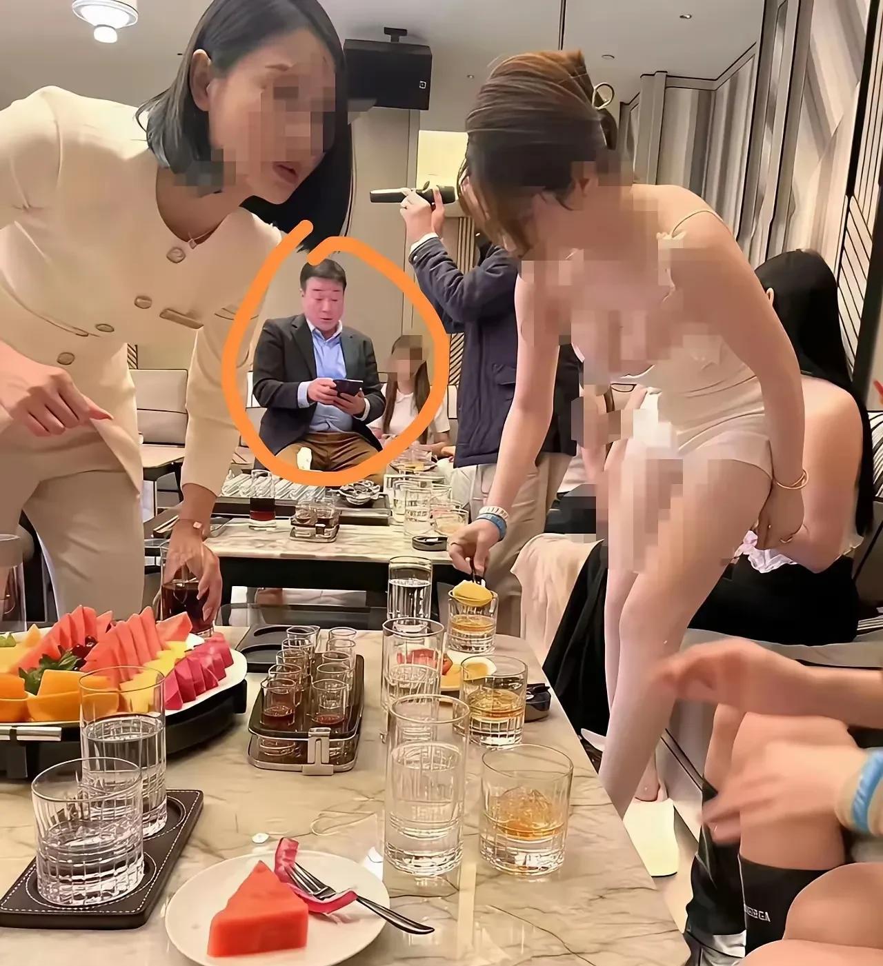 东莞要是重走服务业，会不会走上这条产业路，KTV里面的小姐会不会是这样的，被抓到