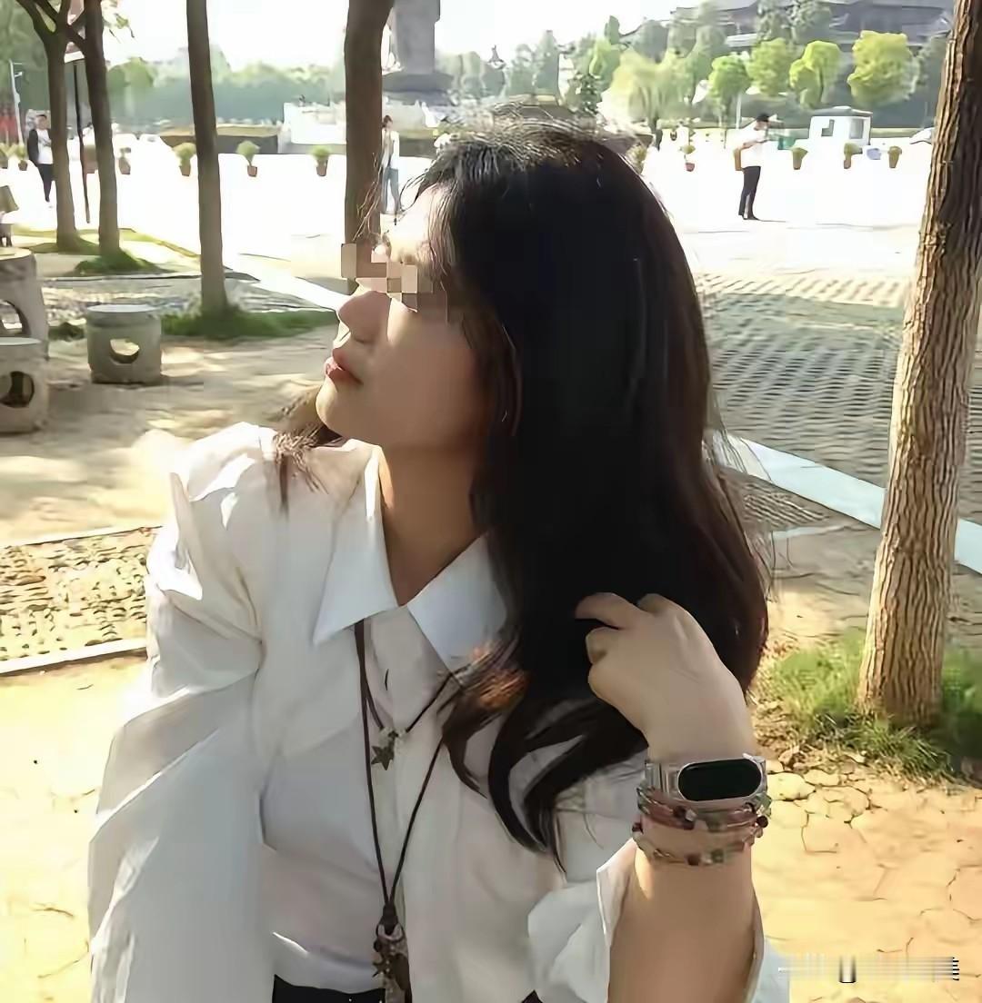 言传身教真的很重要，熊仙女很明显就缺了这一方面！俗话说，“子女的所作所为，就