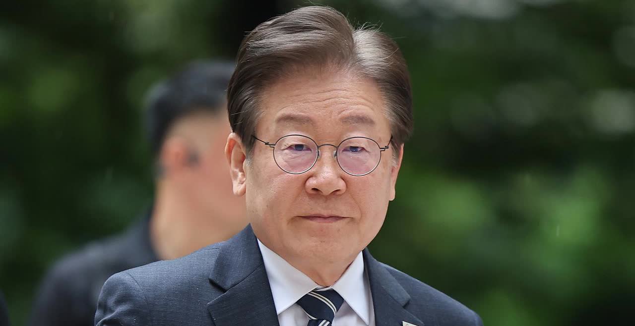 李在明访日前夕，走上尹锡悦老路，韩国民众激烈抗议韩国总统李在明“翻车”了