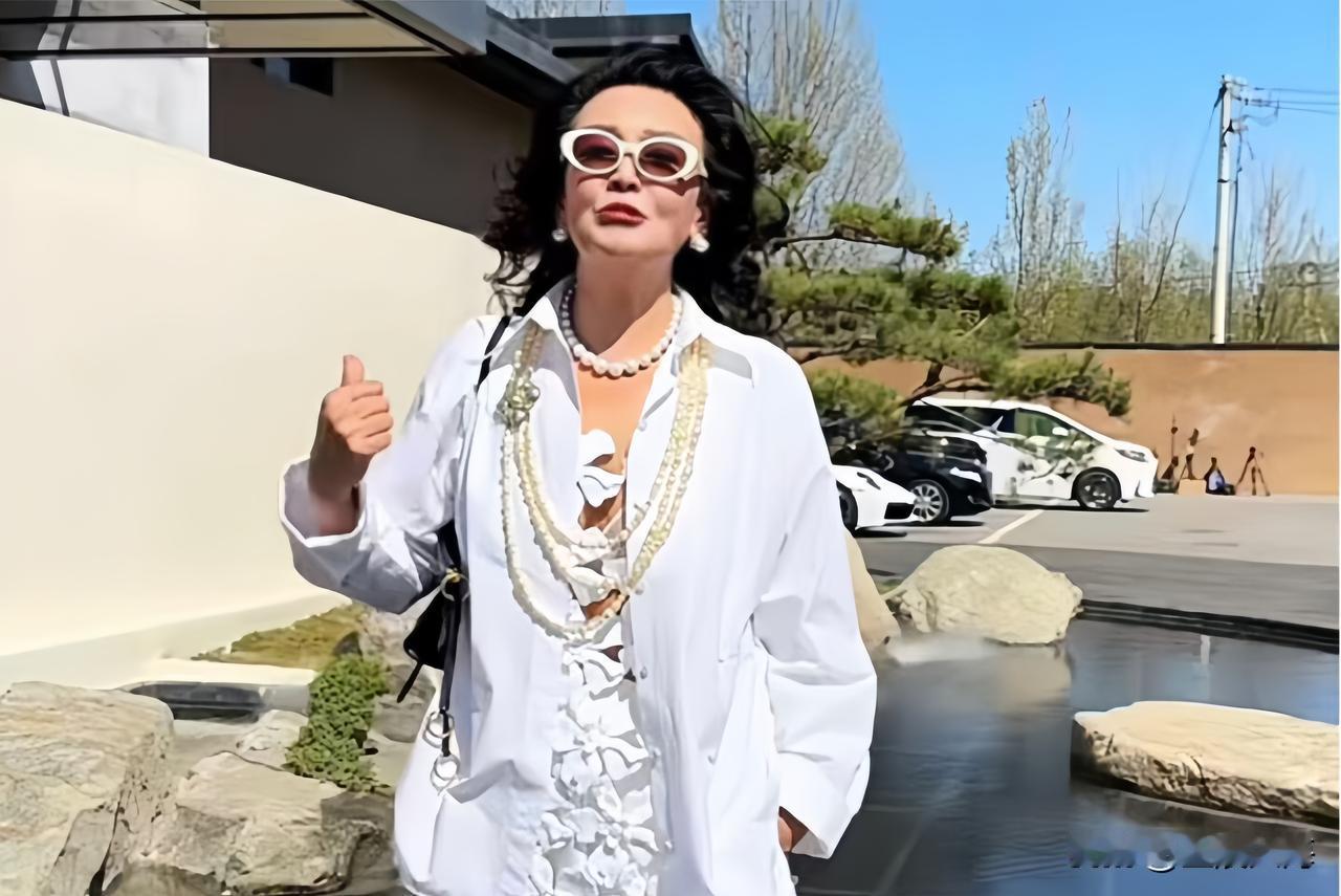 不装了！张兰这次是真的彻底开窍了，一改往日和稀泥的态度，这波反击做得清醒又有格