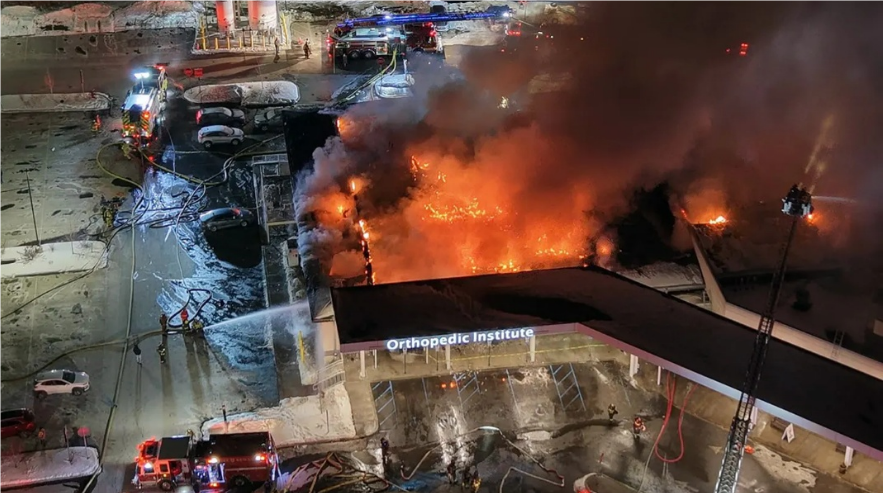 突发！宾夕法尼亚州医院火灾引发大规模疏散 77名患者转移