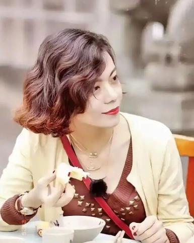 复旦大学陈果说：“男人最大的坏，不是杀人放火，而是他明明知道自己的妻子很顾家，很