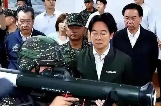 解放军34架战机压境！国防部雷霆宣判：'台独'首恶赖清德插翅难逃，统一倒计时启动！