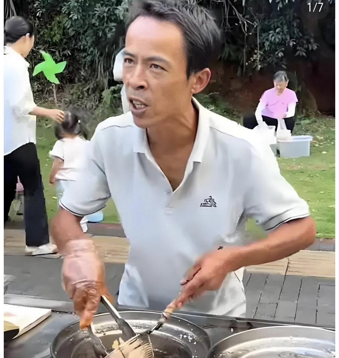 鸡排哥能赚到1亿元吗？不能，也能。如果只是卖鸡排，那是赚不到一亿的，到死也赚不