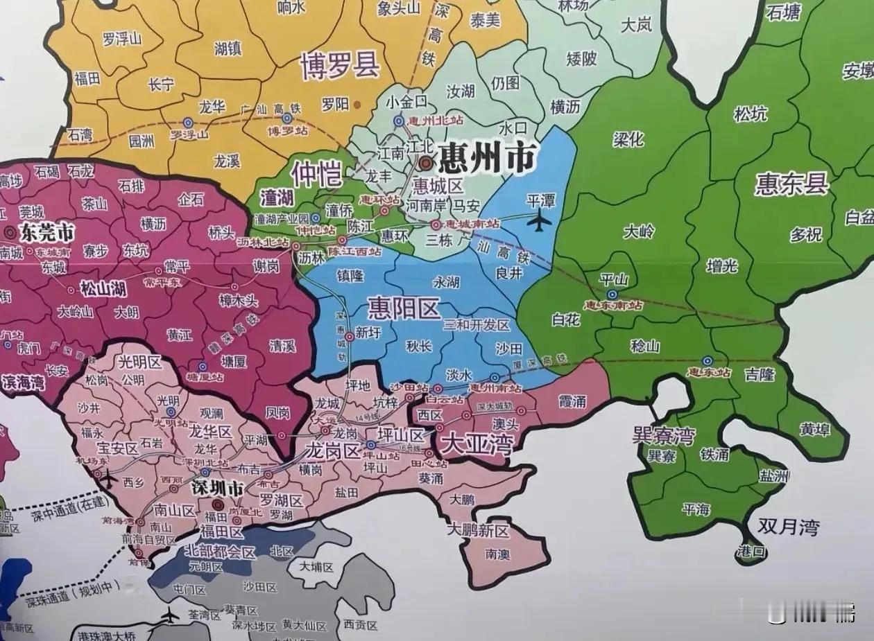 很多人就喜欢瞎扯，什么东莞跟惠州都跟深圳相邻，惠州居然比东莞差那么多。那么，为