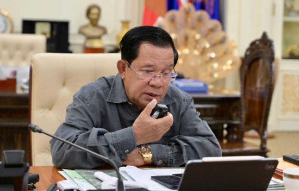 泰柬边境刚开火3天，柬埔寨这边就出了个大新闻，洪森突然在社交平台喊话全国让大家赶