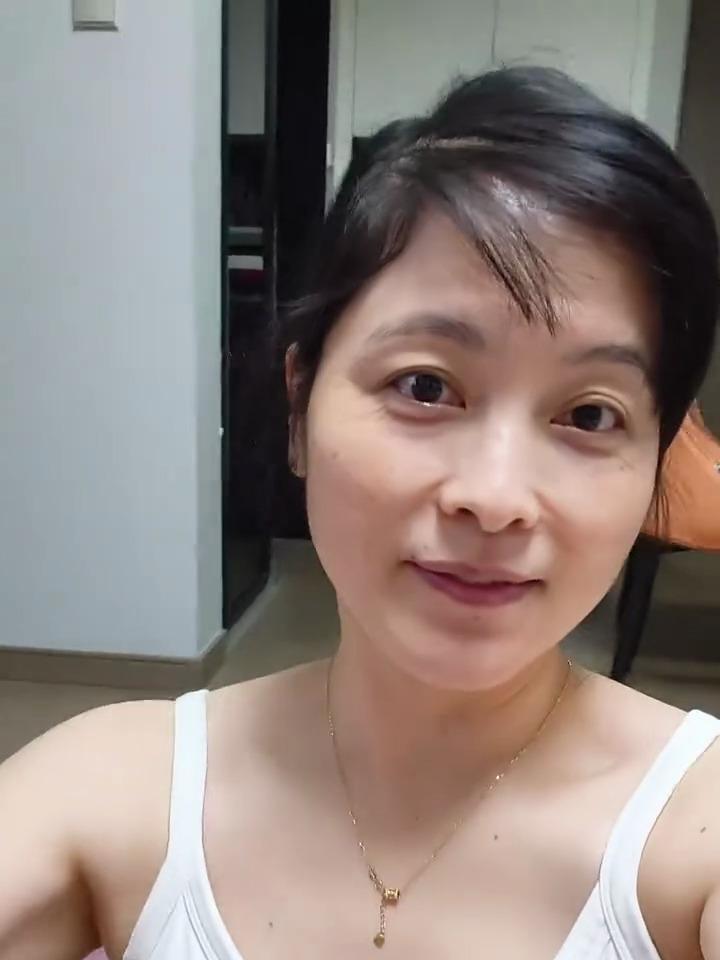 55岁阿姨的成熟美