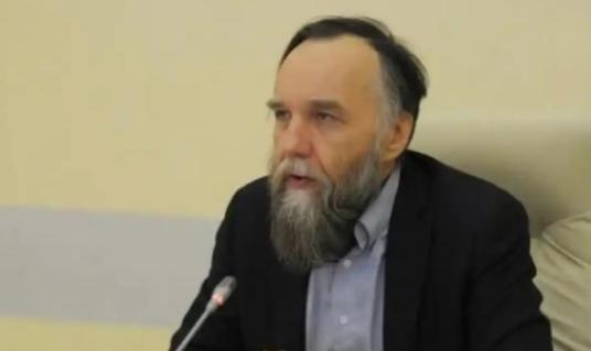 “普京犯的错，中国绝不能再犯！“俄罗斯国师”杜金提醒中国：一旦决定武统，千万别再