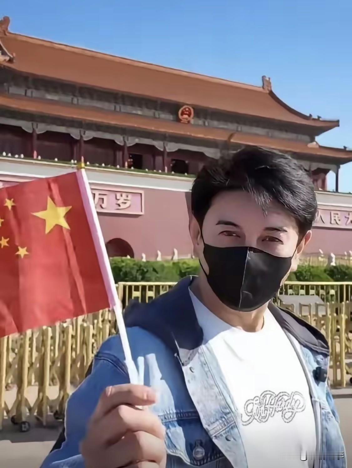 吴奇隆不仅帅还够硬，怪不得刘诗诗爱他。为什么这么说？吴奇隆在这个国庆节闷