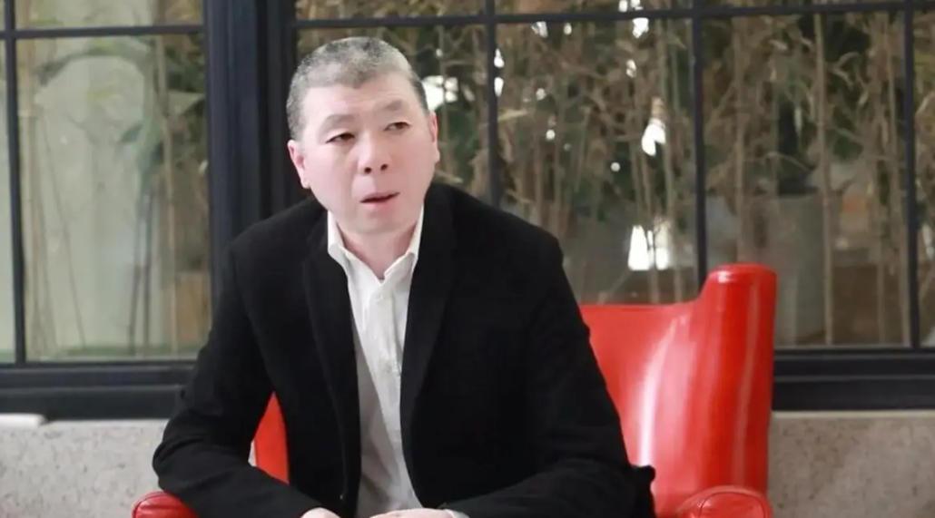 2006年，《夜宴》投资1.2亿，冯小刚为了找裸替，面试了50个女演员，冯小刚对