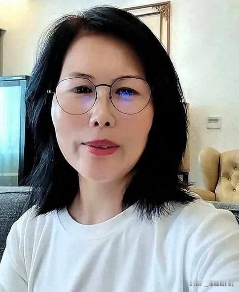 保姆被辞后发现孩子营养不良家庭监护问题引关注最近网上有人说某明星家保姆被辞退
